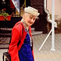 Бабуся, яку називали символом міста. Хто така тернопільська Шапокляк: дивіться відео!